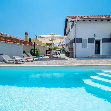 Villa Damjan, Barbariga By Istrabook