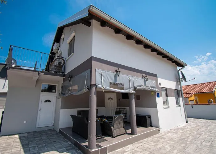 Villa Damjan, Barbariga By Istrabook *