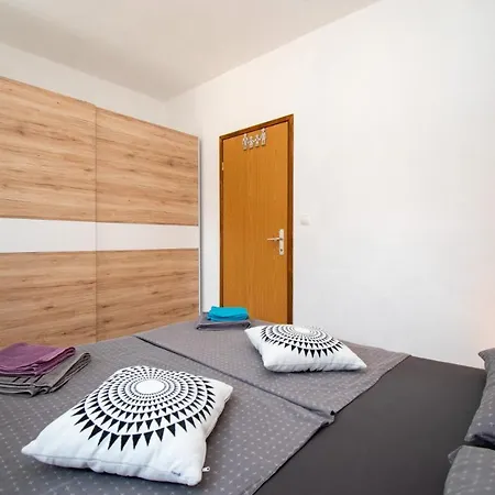 Damjan, Barbariga By Istrabook *